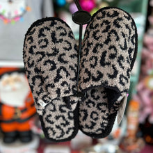 Load image into Gallery viewer, Leopard Slipper
